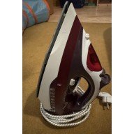 Yeni Nesil Kırmızı Buharlı Ütü 2200 Watt Seramik Tabanlı Yüksek Buhar Gücü Yeni Nesil Kırmızı Buharlı Ütü 2200 Watt Seramik Tabanlı Yüksek Buhar Gücü