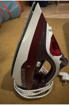 Yeni Nesil Kırmızı Buharlı Ütü 2200 Watt Seramik Tabanlı Yüksek Buhar Gücü Yeni Nesil Kırmızı Buharlı Ütü 2200 Watt Seramik Tabanlı Yüksek Buhar Gücü