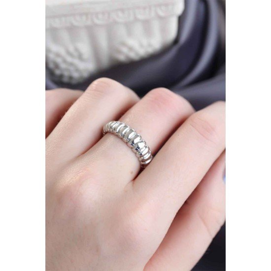 Gümüş Renk Ayarlamalı Burgu Kadın Yüzük Gümüş Renk Ayarlamalı Burgu Kadın Yüzük