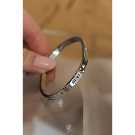 316L Çelik Roma Rakamlı Silver Renk Bilezik Kelepçe 316L Çelik Roma Rakamlı Silver Renk Bilezik Kelepçe