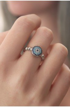 Gümüş Renk Nazar Boncuk Figür Zirkon Taş Detay Kadın Yüzük Gümüş Renk Nazar Boncuk Figür Zirkon Taş Detay Kadın Yüzük