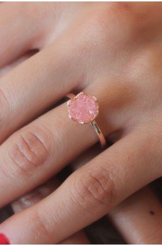 Pembe Lotus Çiçek Figür Gold Renk Kadın Yüzük Pembe Lotus Çiçek Figür Gold Renk Kadın Yüzük