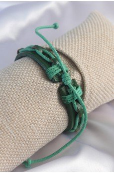 Yeşil Renk Deri İpli Erkek Bileklik Yeşil Renk Deri İpli Erkek Bileklik