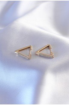Gold Renk Zirkon Taşlı Üçgen Model Kadın Küpe Gold Renk Zirkon Taşlı Üçgen Model Kadın Küpe