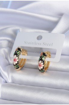 Pirinç Gold Renk Siyah Çiçek İşleme Kadın Küpe Pirinç Gold Renk Siyah Çiçek İşleme Kadın Küpe