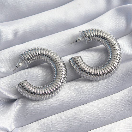 Pirinç Gümüş Renk İşleme Halka Model Kadın Küpe Pirinç Gümüş Renk İşleme Halka Model Kadın Küpe