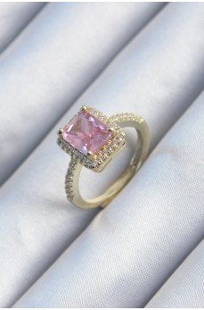 Pirinç Gold Renk Pembe Zirkon Taşlı Kadın Yüzük Pirinç Gold Renk Pembe Zirkon Taşlı Kadın Yüzük