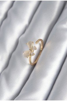 Pirinç Gold Renk Zirkon Taş Detay Kelebek Model Kadın Yüzük Pirinç Gold Renk Zirkon Taş Detay Kelebek Model Kadın Yüzük