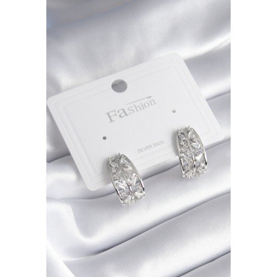 Pirinç Gümüş Renk Zirkon Taşlı Kadın Küpe Pirinç Gümüş Renk Zirkon Taşlı Kadın Küpe