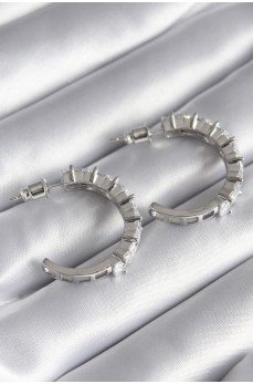 Pirinç Gümüş Renk Zirkon Taşlı Halka Model Kadın Küpe Pirinç Gümüş Renk Zirkon Taşlı Halka Model Kadın Küpe