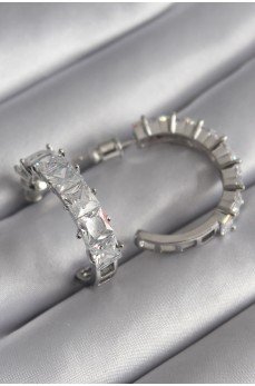 Pirinç Gümüş Renk Zirkon Taşlı Halka Model Kadın Küpe