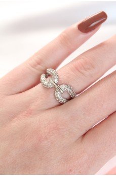 Zirkon Taşlı Silver Renk Ayarlanabilir Yüzük Zirkon Taşlı Silver Renk Ayarlanabilir Yüzük