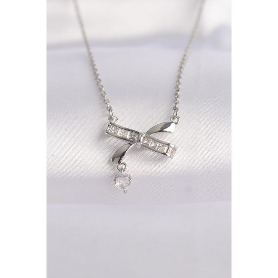 316L Çelik Zincir Gümüş Renk Zirkon Taşlı Kalp Detay Fiyonk Kolye 316L Çelik Zincir Gümüş Renk Zirkon Taşlı Kalp Detay Fiyonk Kolye