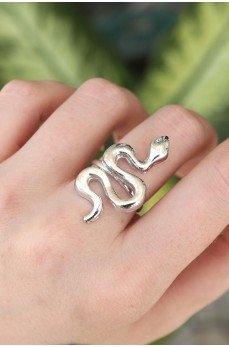 Pirinç Gümüş Renk Ayarlanabilir Yılan Yüzük