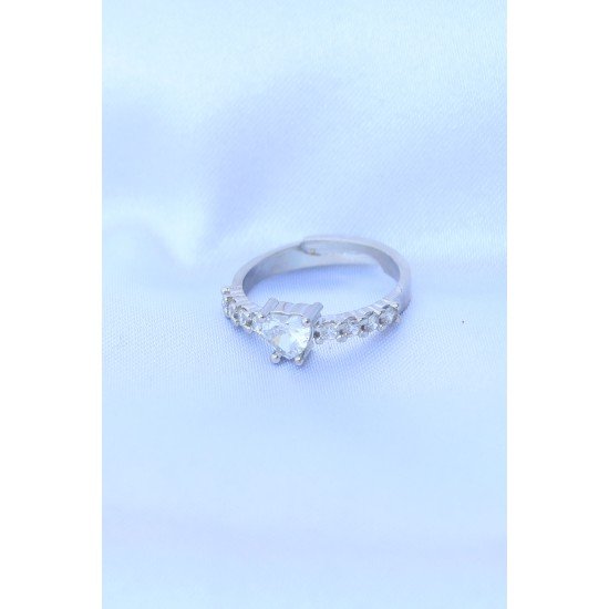 Pirinç Gümüş Renk Ayarlanabilir Zirkon Taşlı Minimal Kalp Yüzük Pirinç Gümüş Renk Ayarlanabilir Zirkon Taşlı Minimal Kalp Yüzük