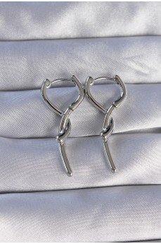 Pirinç Gümüş Renk Sarmal Çubuk Tasarımlı Uzun Küpe