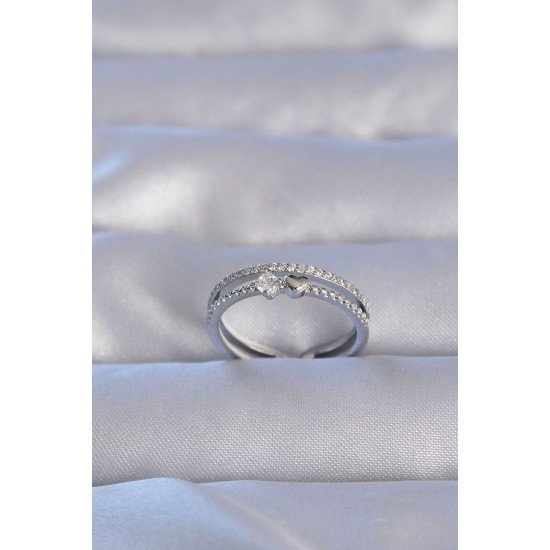 Pirinç Gümüş Renk Zirkon Taşlı Kalpli Su Yolu Model Ayarlanabilir Yüzük Pirinç Gümüş Renk Zirkon Taşlı Kalpli Su Yolu Model Ayarlanabilir Yüzük