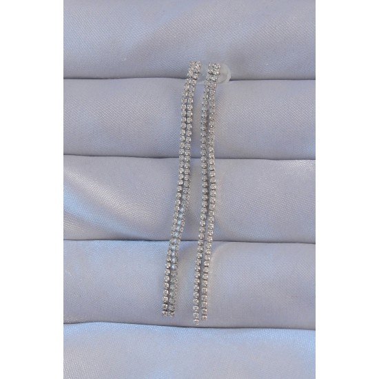 Pirinç Gümüş Renk Zirkon Taşlı Su Yolu Model Küpe Pirinç Gümüş Renk Zirkon Taşlı Su Yolu Model Küpe