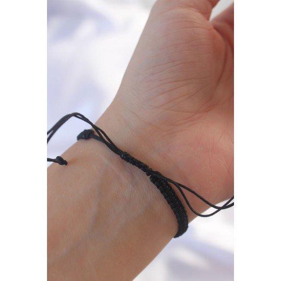 Gold Renk Zirkon Taşlı Taç Figür Makrome Bileklik Gold Renk Zirkon Taşlı Taç Figür Makrome Bileklik