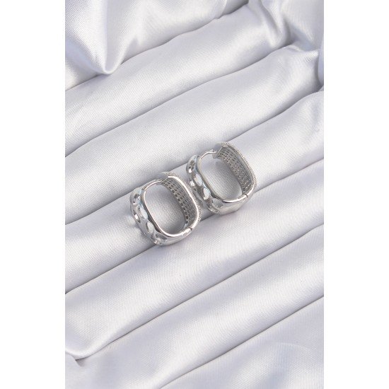 Pirinç Gümüş Renk Zirkon Taşlı Minimal Halka Küpe Pirinç Gümüş Renk Zirkon Taşlı Minimal Halka Küpe