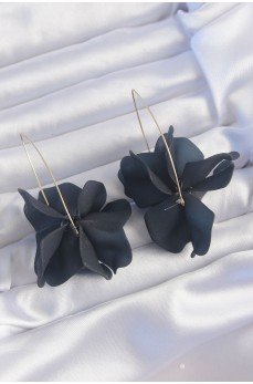 Pirinç Siyah Renkli Flora Küpe