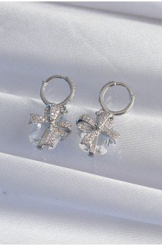 Pirinç Gümüş Renk İri Zirkon Taşlı Fiyonk Model Halka Küpe Pirinç Gümüş Renk İri Zirkon Taşlı Fiyonk Model Halka Küpe