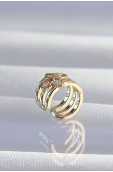 Pirinç Gold Renk Yonca Earcuff Küpe Pirinç Gold Renk Yonca Earcuff Küpe