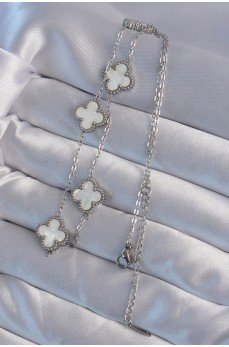 316L Çelik Gümüş Renk Beyaz Sedefli Yonca Kolye 316L Çelik Gümüş Renk Beyaz Sedefli Yonca Kolye