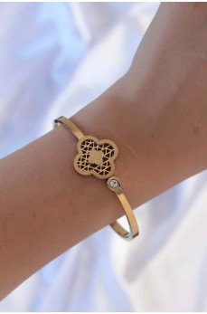 316L Çelik Altın Renk Zirkon Taşlı Simli Yonca Kelepçe 316L Çelik Altın Renk Zirkon Taşlı Simli Yonca Kelepçe