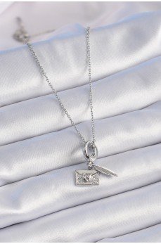 316L Çelik Gümüş Renk Kalp Detay Mektup Figür Charm Model Kadın Kolye 316L Çelik Gümüş Renk Kalp Detay Mektup Figür Charm Model Kadın Kolye