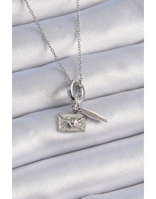 316L Çelik Gümüş Renk Kalp Detay Mektup Figür Charm Model Kadın Kolye