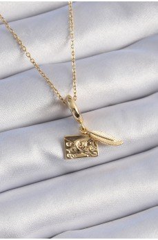 316L Çelik Gold Renk Kalp Detay Mektup Figür Charm Model Kadın Kolye