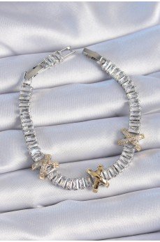 Pirinç Gümüş Renk Taşlı Su Yolu Model VİP Seri Kadın Bileklik Pirinç Gümüş Renk Taşlı Su Yolu Model VİP Seri Kadın Bileklik