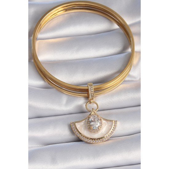 Pirinç Gold Renk Zirkon Taş Detaylı Beyaz Mineli Ajda Charm Pirinç Gold Renk Zirkon Taş Detaylı Beyaz Mineli Ajda Charm