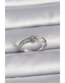 Pirinç Gümüş Renk Ayarlanabilir Zirkon Taşlı Düğüm Kalp Model Kadın Yüzük