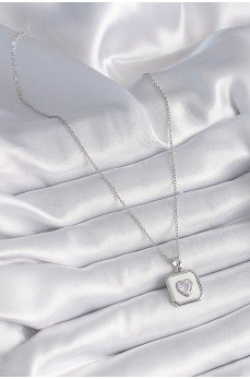 316L Çelik Gümüş Renk Kare Madalyon Kalp Zirkon Taş İşleme Kadın Kolye
