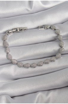 Pirinç Gümüş Renk Zirkon Taşlı Damla Model VIP Seri Kadın Bileklik Pirinç Gümüş Renk Zirkon Taşlı Damla Model VIP Seri Kadın Bileklik