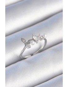 Pirinç Gümüş Renk Zirkon Taşlı Kalp Yaprak Model İnci Detay Kadın Yüzük