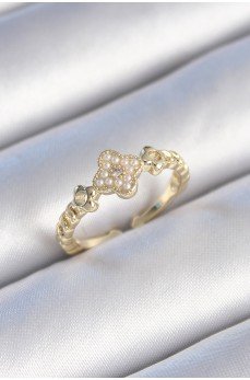 Pirinç Gold Renk İncili Yonca Model Zirkon Taş Detay Kadın Yüzük Pirinç Gold Renk İncili Yonca Model Zirkon Taş Detay Kadın Yüzük