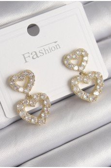 Pirinç Gold Renk Zirkon Taşlı Sallantı Kalp Model Kadın Küpe Pirinç Gold Renk Zirkon Taşlı Sallantı Kalp Model Kadın Küpe