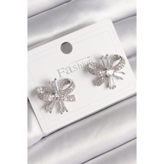 Pirinç Gümüş Renk Zirkon Taşlı Fiyonk Model Kadın Küpe Pirinç Gümüş Renk Zirkon Taşlı Fiyonk Model Kadın Küpe