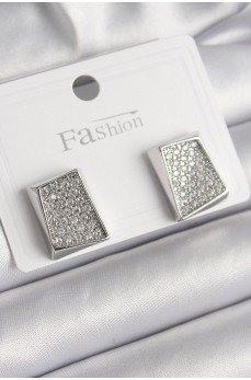 Pirinç Gümüş Renk Zirkon Taşlı Plaka Model Kadın Küpe