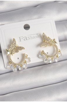 Pirinç Gold Renk Zirkon Taşlı Sallantı Detay Kelebek Model Kadın Küpe Pirinç Gold Renk Zirkon Taşlı Sallantı Detay Kelebek Model Kadın Küpe