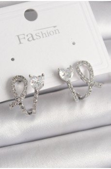 Pirinç Gümüş Renk Düğüm Model Zirkon Taşlı Kalp Detay Kadın Küpe