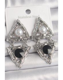 Pirinç Gümüş Renk Sallantı Üçgen Model İnci Detay Kadın Küpe