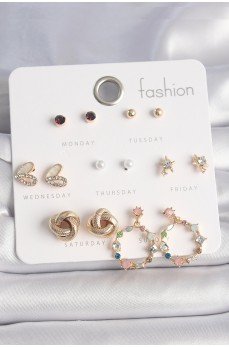 Pirinç Gold Renk Renkli Zirkon Taşlı Kalp Detay 7 Çift Kadın Küpe Seti Pirinç Gold Renk Renkli Zirkon Taşlı Kalp Detay 7 Çift Kadın Küpe Seti