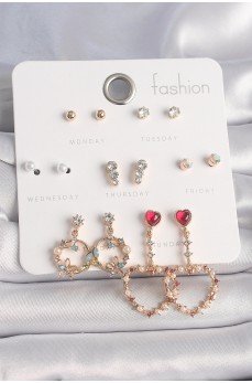 Pirinç Gold Renk Zirkon Taşlı Sallantı Kalp Figür 7 Çift Kadın Küpe Seti Pirinç Gold Renk Zirkon Taşlı Sallantı Kalp Figür 7 Çift Kadın Küpe Seti