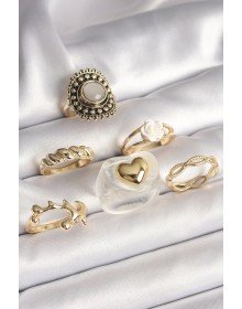 Pirinç Gold Renk Beyaz Gül Figür Kalp İşlemeli Sarmal Detay 6'Lı Kadın Yüzük Seti