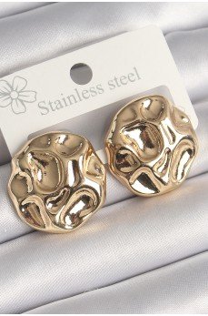 Pirinç Gold Renk İşlemeli Daire Plaka Model Kadın Küpe Pirinç Gold Renk İşlemeli Daire Plaka Model Kadın Küpe