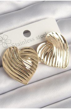 Pirinç Gold Renk İşlemeli Plaka Kalp Model Kadın Küpe